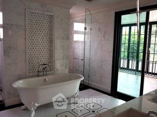 Casa en venta de 5 habitaciones en Suan Luang, Bangkok