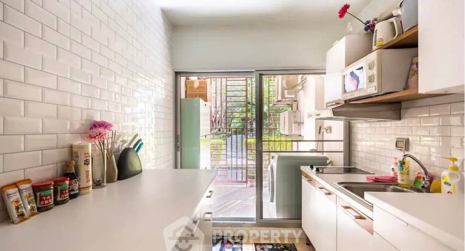 Wohnung zum Kauf mit 2 Zimmer in Bang Kapi, Bangkok