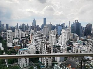 Продажа 3 спальни кондо в Кхлонг Тоеи, Бангкок