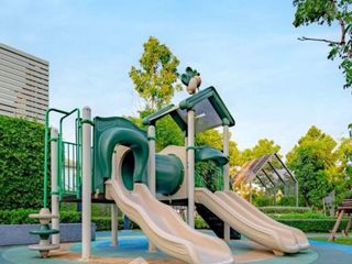 For sale 4 bedrooms house in Saphan Sung, Bangkok