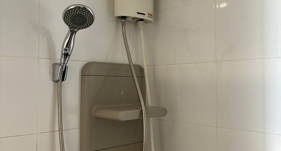 For sale 1 bed condo in Khlong Toei, Bangkok