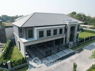 For sale 5 bedrooms house in Khan Na Yao, Bangkok