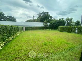 For sale 5 bedrooms house in Khan Na Yao, Bangkok