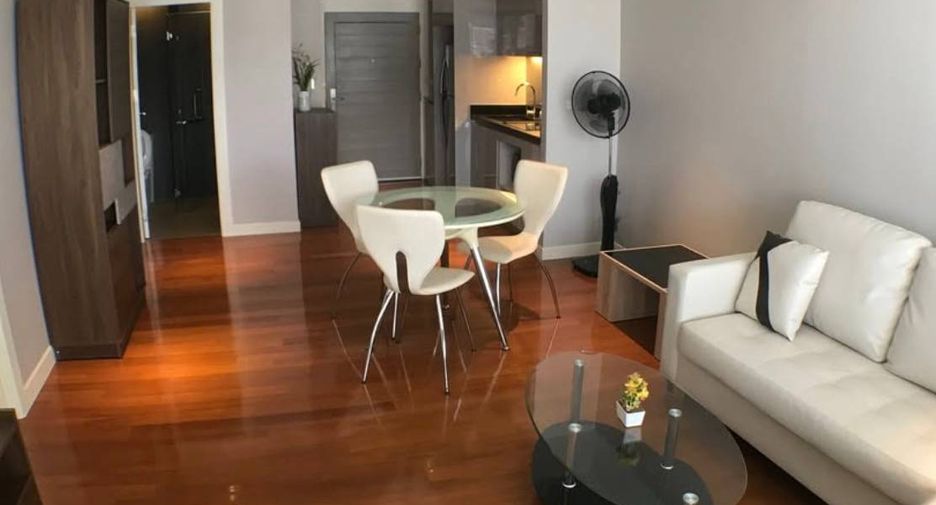 For sale 2 bedrooms condo in Watthana, Bangkok