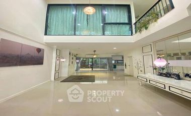 For sale 3 bedrooms townhouse in Bueng Kum, Bangkok
