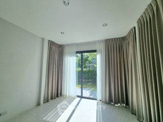 Wohnung zum Kauf mit 4 Zimmer in Prawet, Bangkok