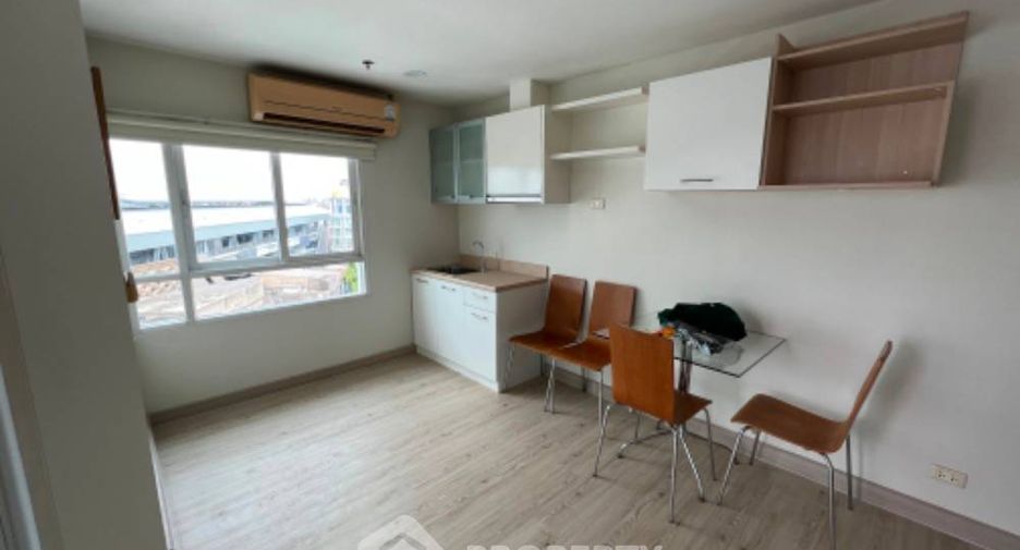 Продажа 1 кровать кондо в Хуаи Кхщанг, Бангкок