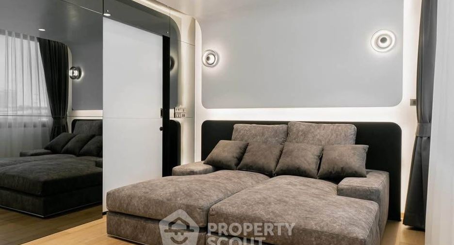 For sale 3 bedrooms townhouse in Chatuchak, Bangkok