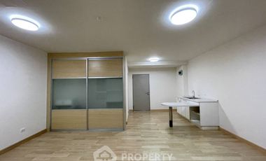 For sale 1 bed condo in Phaya Thai, Bangkok