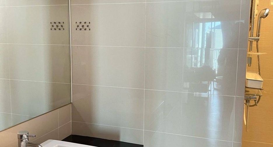 For sale 6 bedrooms condo in Huai Khwang, Bangkok