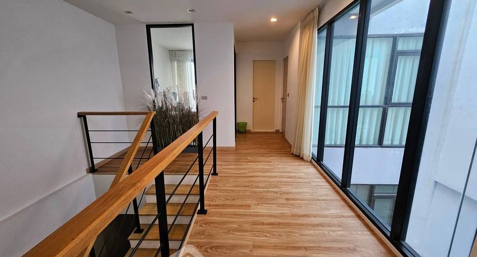 For sale 3 bedrooms townhouse in Lat Phrao, Bangkok