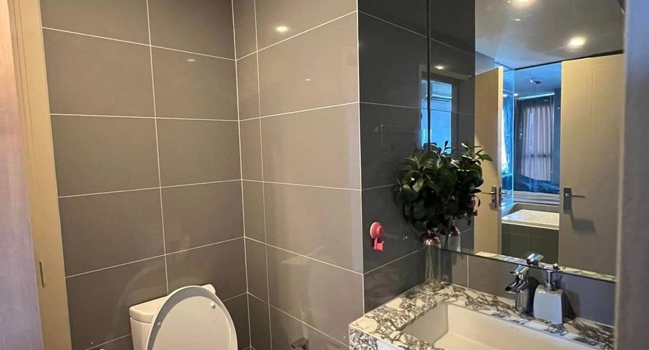 For sale 1 bed condo in Pathum Wan, Bangkok