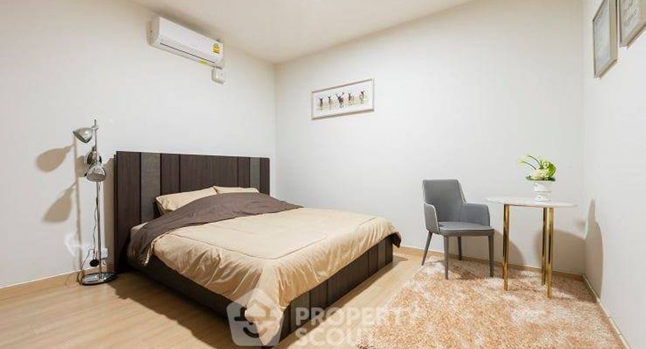 For sale 2 bedrooms condo in Sathon, Bangkok
