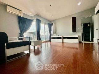 For sale 2 bedrooms condo in Khlong San, Bangkok