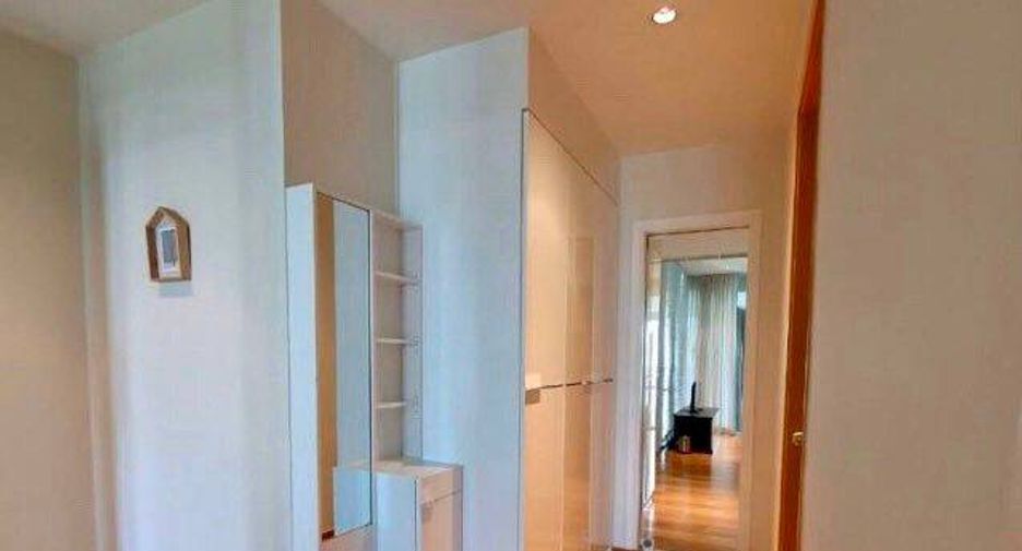 For sale 1 bed condo in Khlong Toei, Bangkok