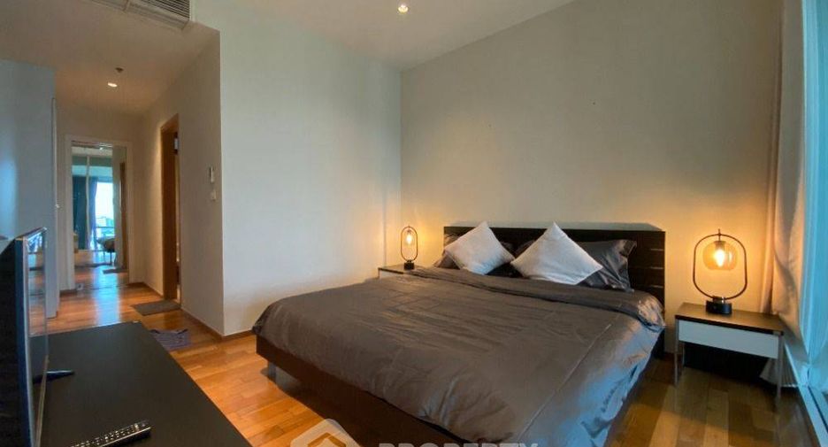 For sale 1 bed condo in Khlong Toei, Bangkok