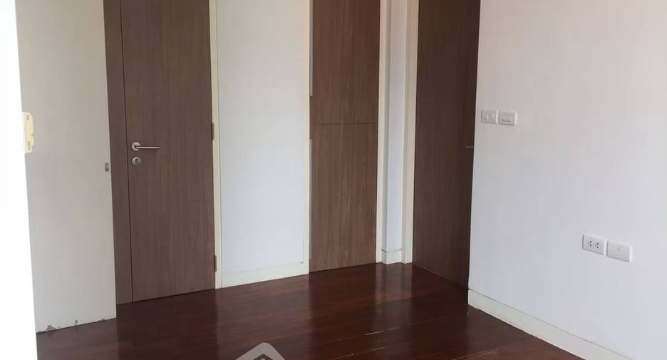 For sale 2 bedrooms condo in Watthana, Bangkok