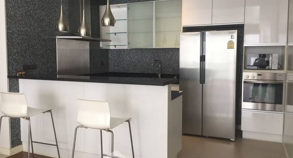 For sale 2 bedrooms condo in Watthana, Bangkok