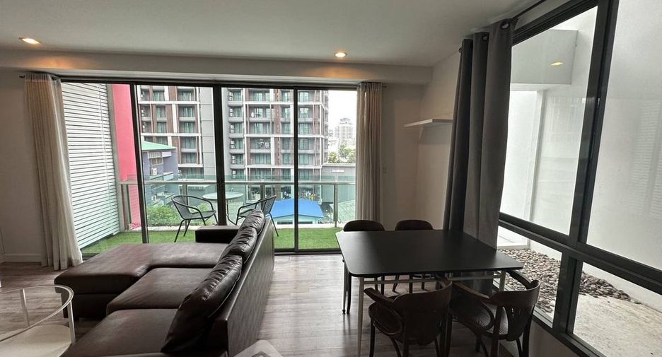 For sale 2 bedrooms condo in Watthana, Bangkok