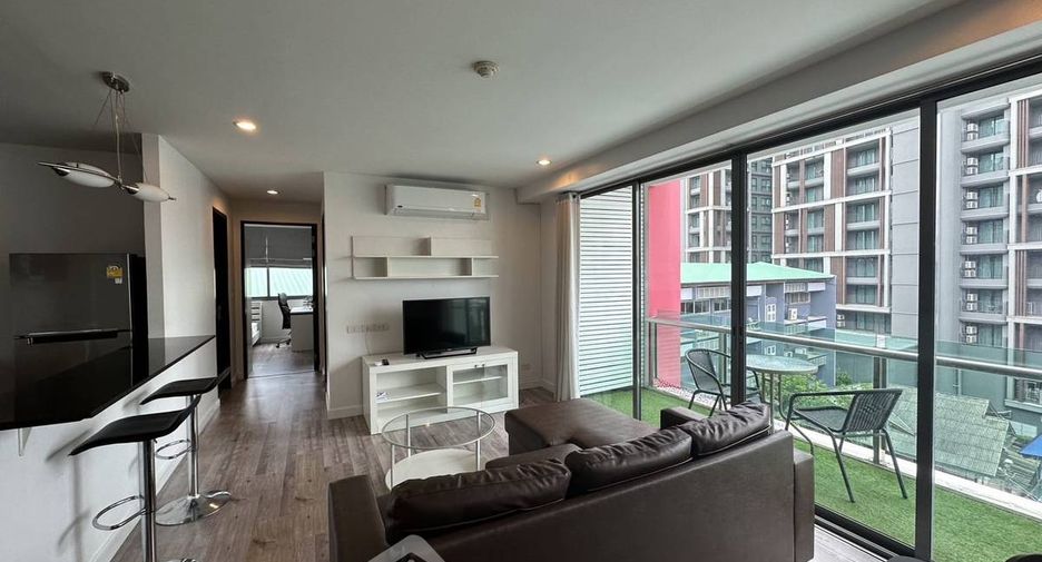 For sale 2 bedrooms condo in Watthana, Bangkok
