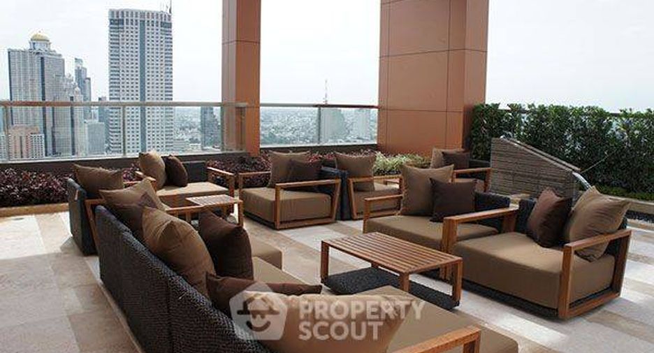 For sale 2 bedrooms condo in Sathon, Bangkok