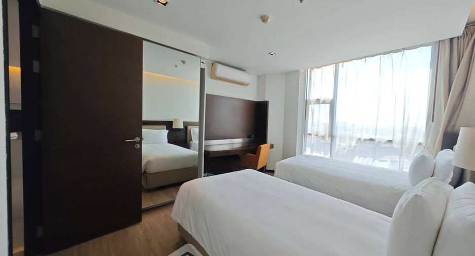 For sale 2 bedrooms condo in Sathon, Bangkok