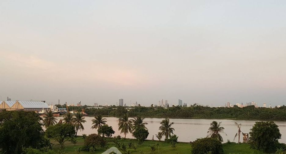 For sale 2 bedrooms condo in Yan Nawa, Bangkok