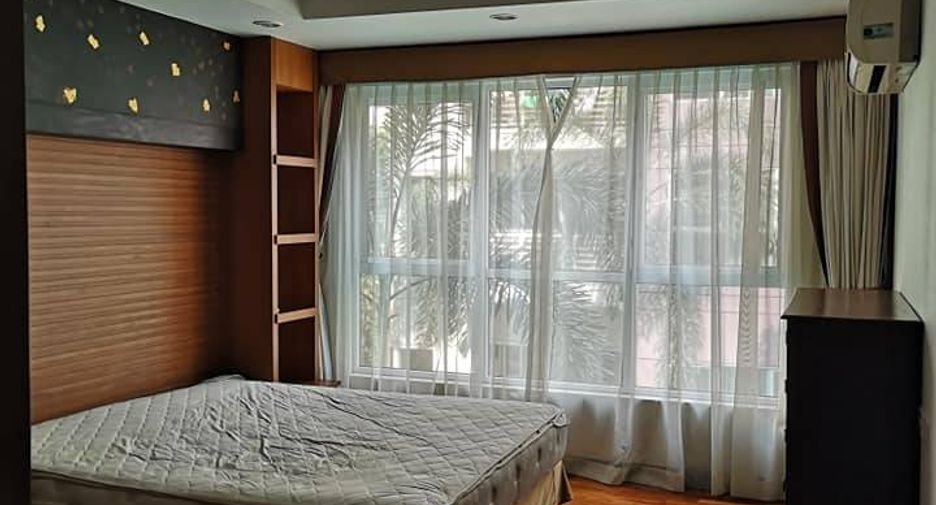 For sale 2 bedrooms condo in Watthana, Bangkok