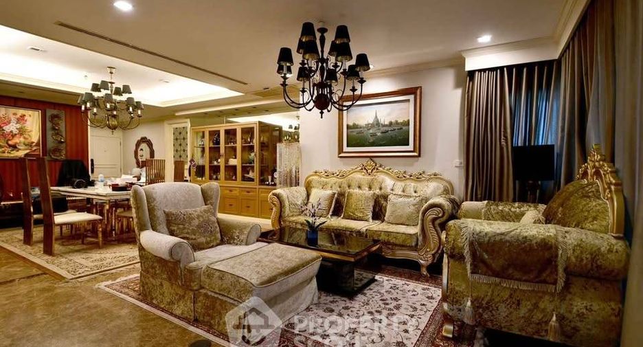 For sale 3 bedrooms condo in Sathon, Bangkok