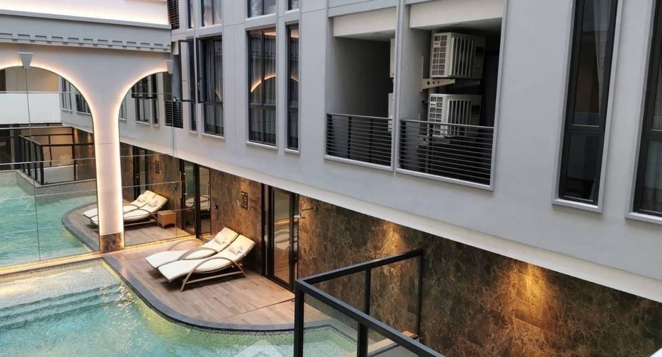 For rent and for sale 1 bed condo in Watthana, Bangkok