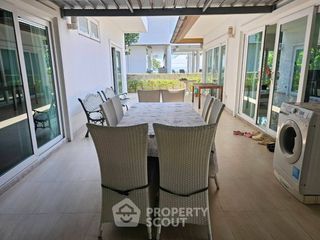 For sale 4 bedrooms villa in Bang Lamung, Chonburi