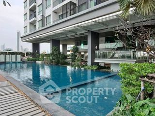 For sale 1 Beds condo in Thon Buri, Bangkok