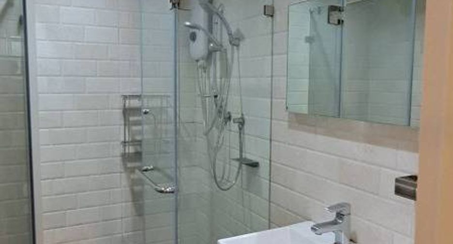For sale 1 bed condo in Thon Buri, Bangkok
