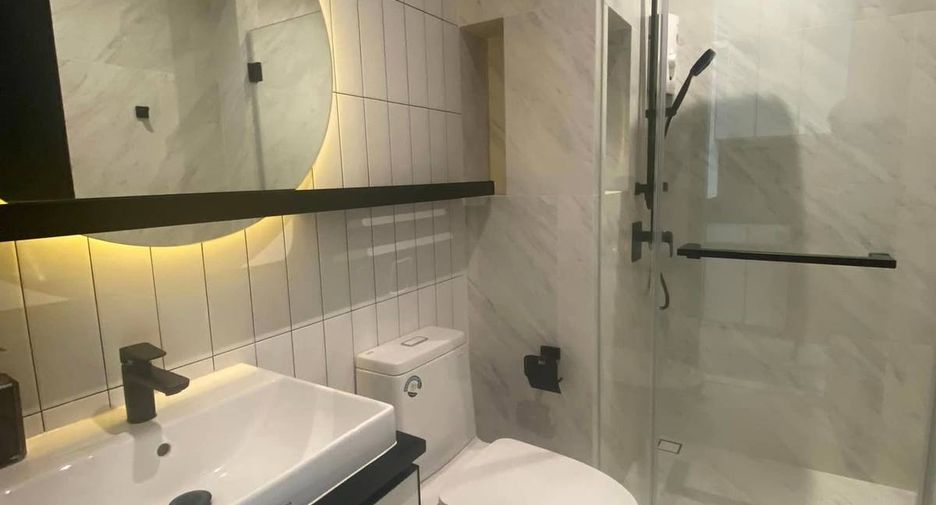 For sale 1 bed condo in Khlong San, Bangkok