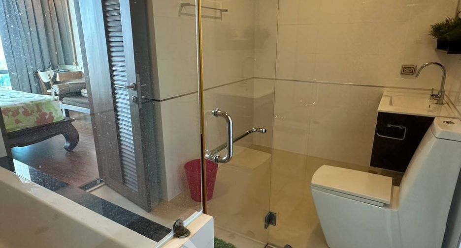 For sale 2 bedrooms condo 