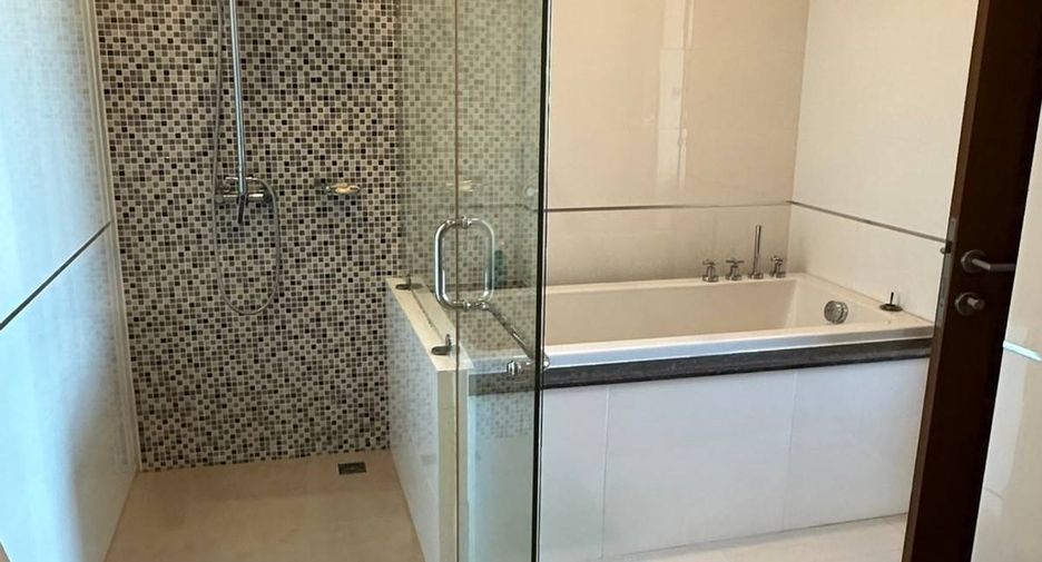 For sale 2 bedrooms condo 