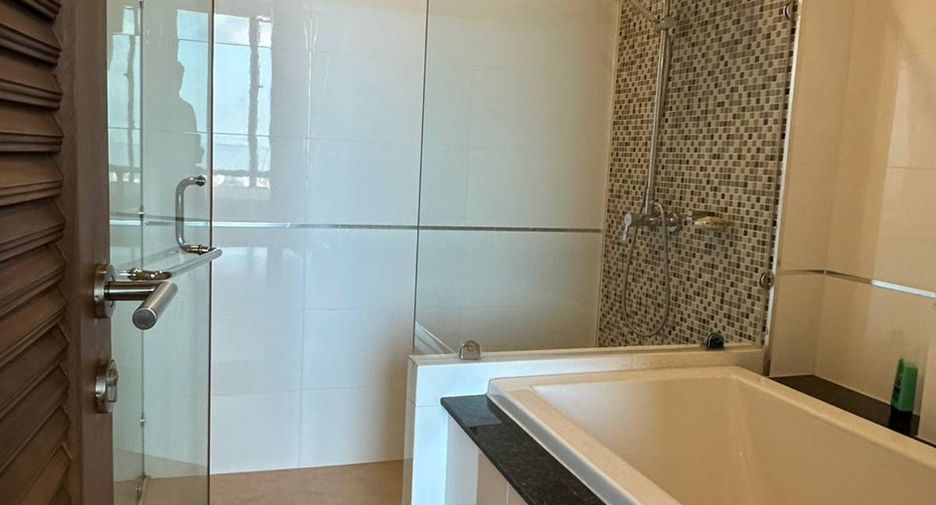 For sale 2 bedrooms condo 
