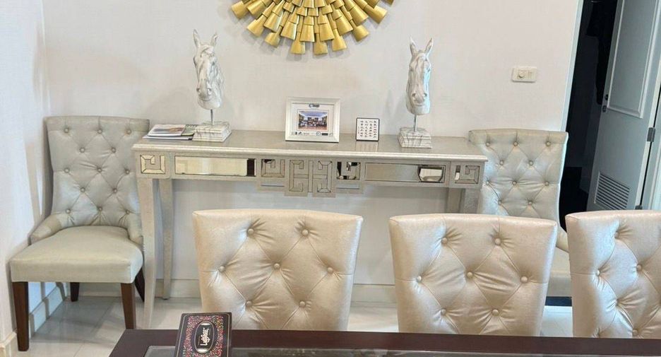 For sale 3 bedrooms condo in Sattahip, Chonburi