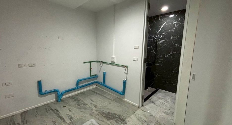 For sale 1 bed condo in Bang Kho Laem, Bangkok