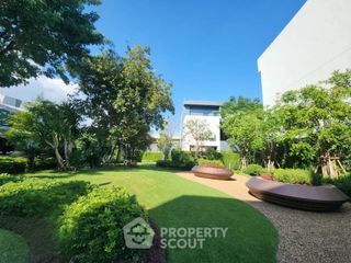 For sale 4 bedrooms house in Bang Kapi, Bangkok