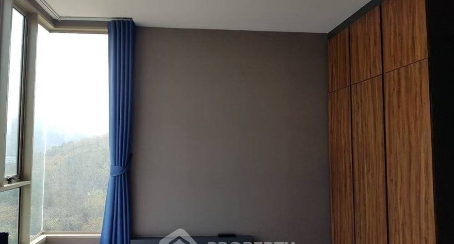 For sale 1 bed condo in Si Racha, Chonburi