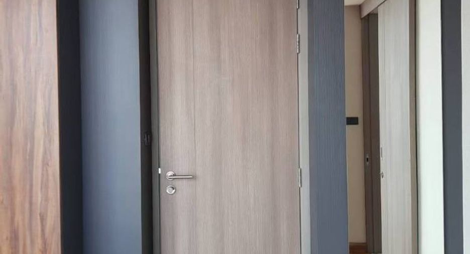 For sale 1 bed condo in Si Racha, Chonburi