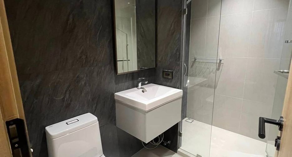For sale 1 bed condo in Phaya Thai, Bangkok