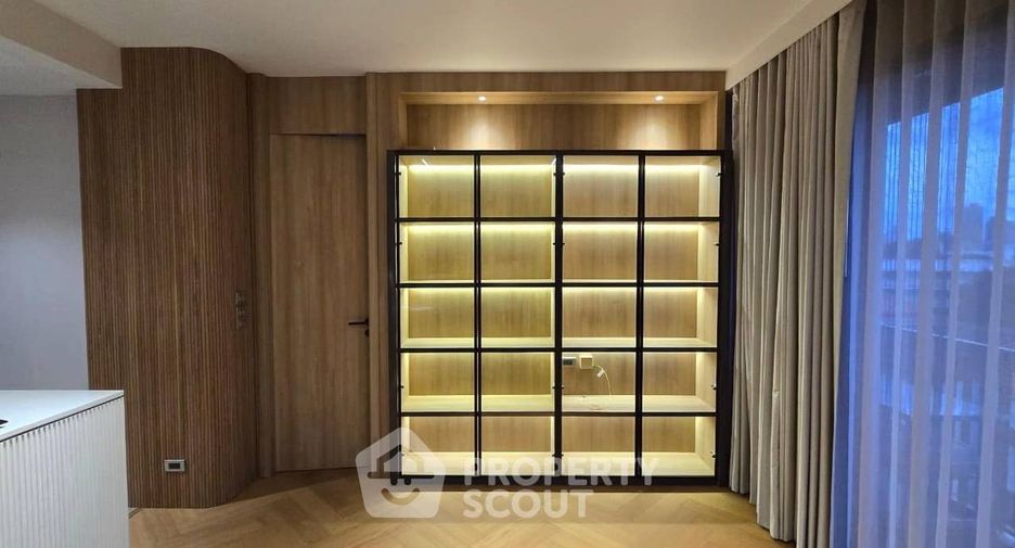 For sale 1 bed condo in Phaya Thai, Bangkok