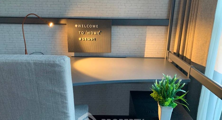 For sale 2 bedrooms condo in Huai Khwang, Bangkok