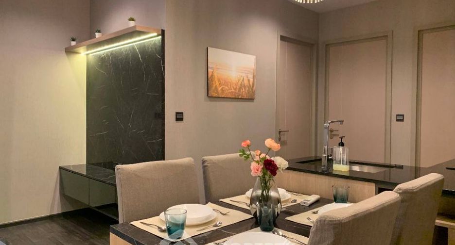 For sale 2 bedrooms condo in Huai Khwang, Bangkok