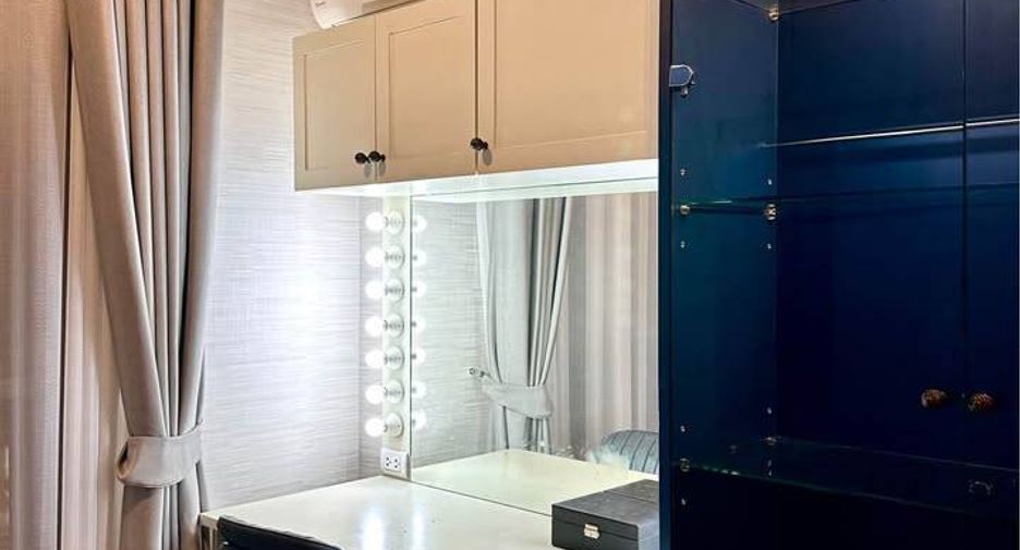 For sale 2 bedrooms condo in Huai Khwang, Bangkok