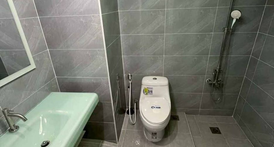 For sale 1 bed condo in Sathon, Bangkok