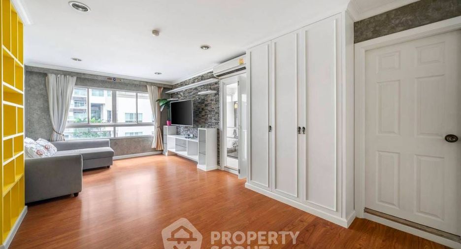 For sale 1 bed condo in Khlong Toei, Bangkok