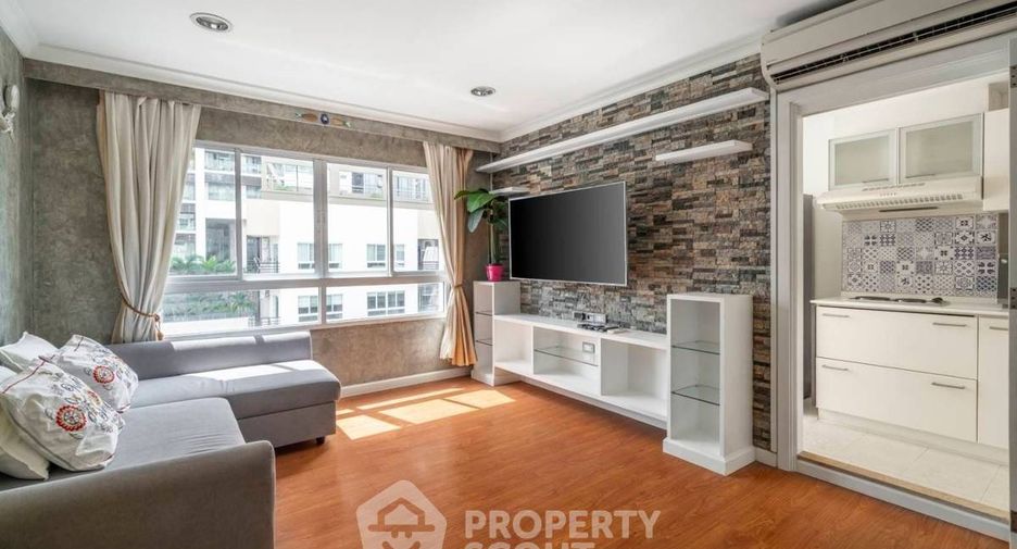 For sale 1 bed condo in Khlong Toei, Bangkok